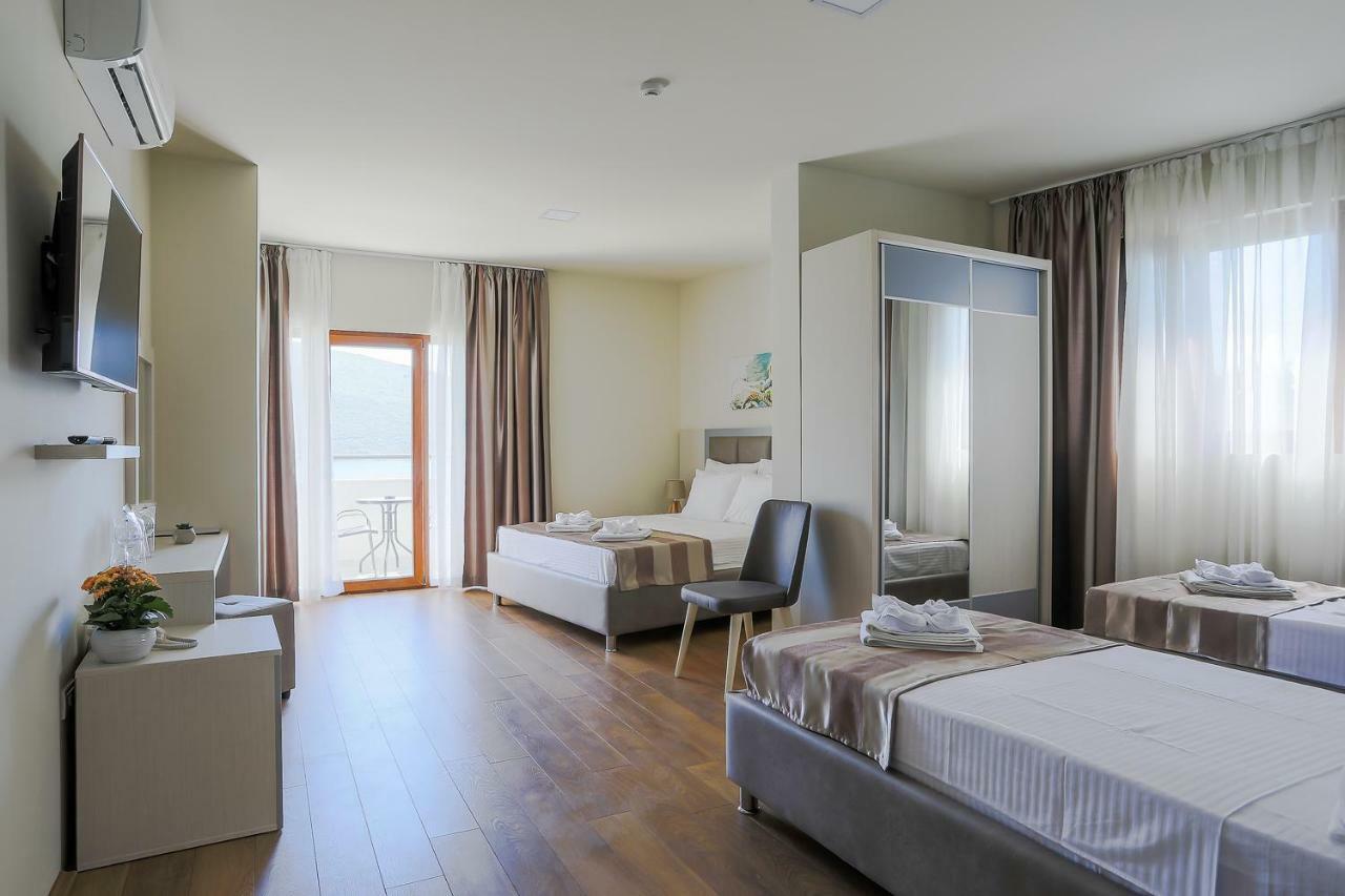 Hotel Olimpija Plus Herceg Novi Luaran gambar